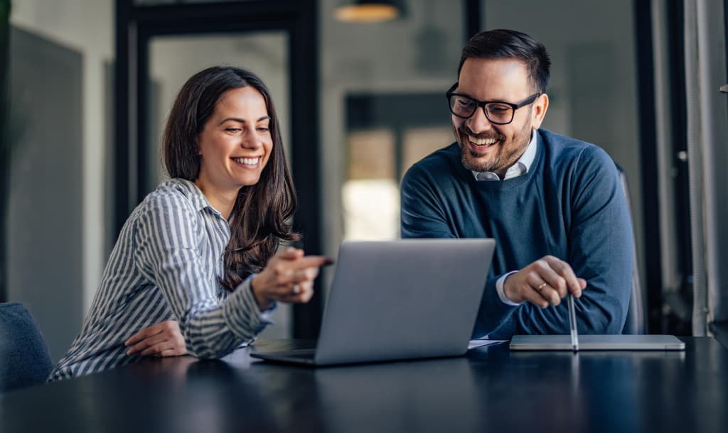 Advisors reviewing the TruHu platform